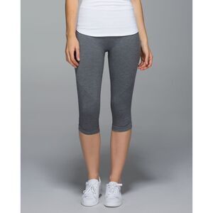 Lululemon In The Flow Crop II